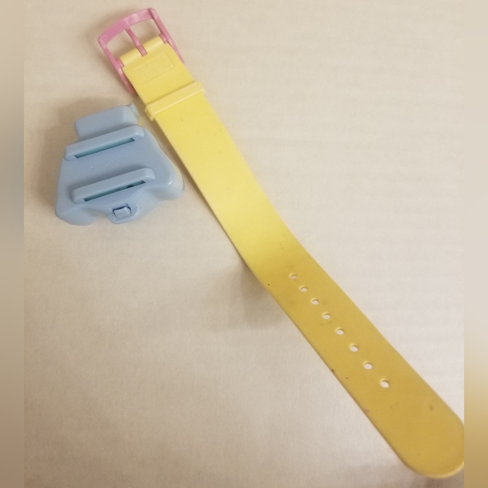 90s Polly Pocket puppy case w wristband & Polly- no fuzzy dog - Picture 5 of 6